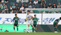 '감독 대행' 대구FC, 전북에 전반에만 3실점…결국 7연패